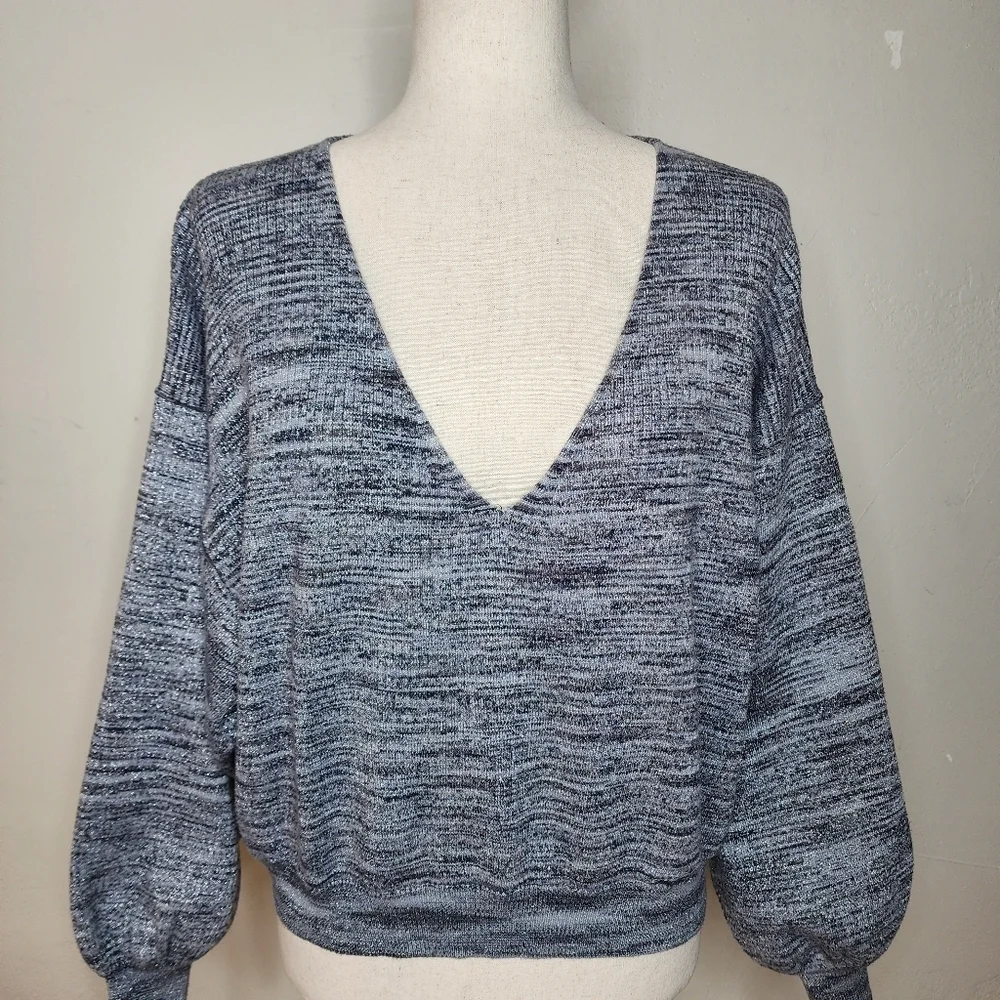 Free People Metallic‎ Silver Balloon Sleeve V Neck Sweater Size Small
